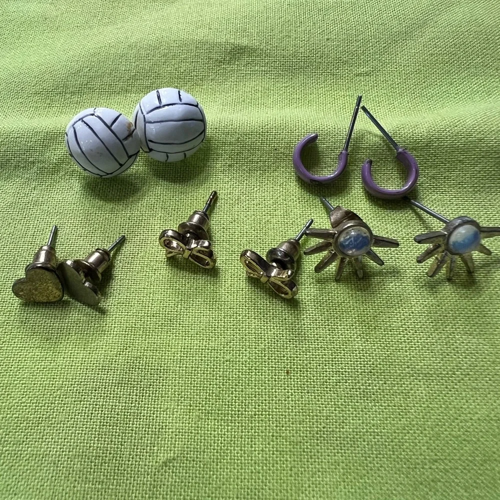 VTG Fun Earring Bundle (x5) - Volleyball, Hearts, Bows & More